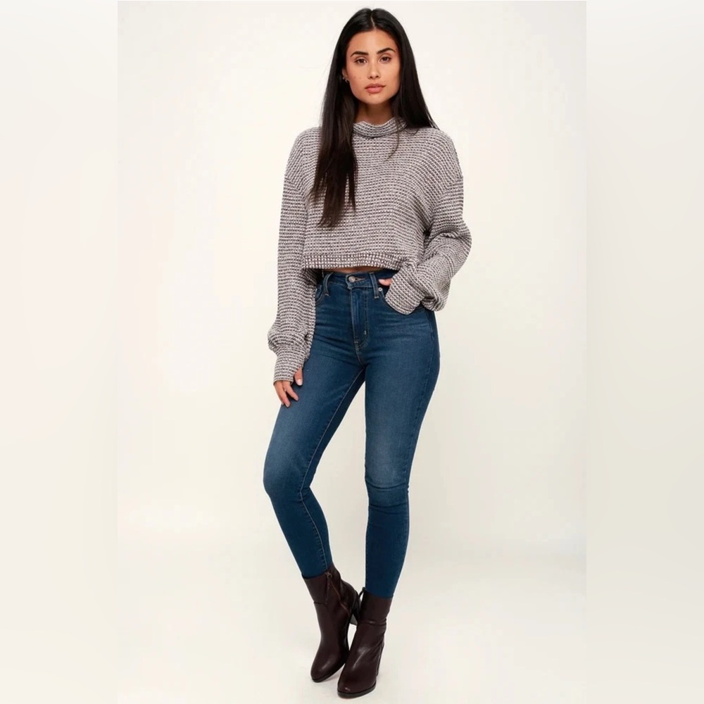 FREE PEOPLE Waffle Knit Cropped Turtleneck Long Sleeve Sweater Size Small - Picture 4 of 11